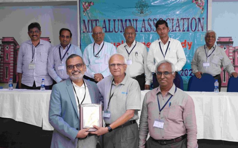 Test Alumni News – 1